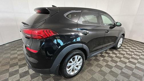 Black Noir Pearl 2020 Hyundai TUCSON SE
