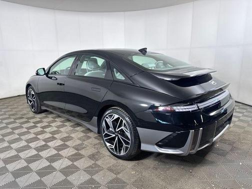 2024 Hyundai IONIQ 6 Limited