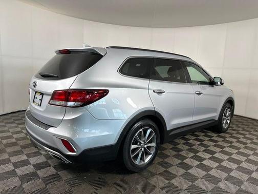2019 Hyundai Santa Fe XL SE