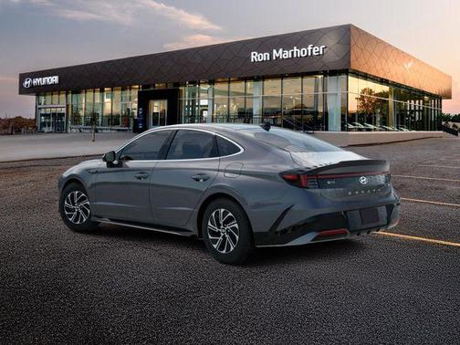 2026 Hyundai SONATA Hybrid Base