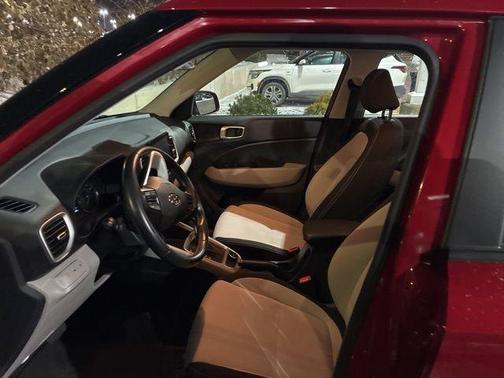 2022 Hyundai VENUE SEL