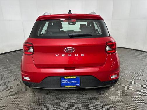 2022 Hyundai VENUE SEL