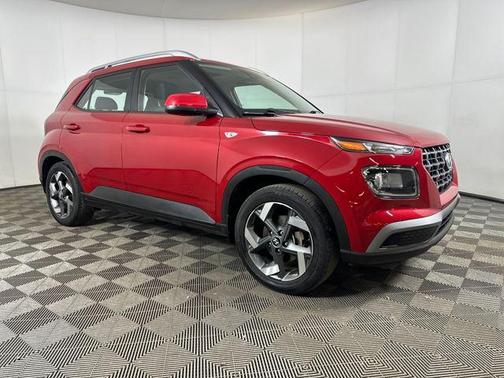 2022 Hyundai VENUE SEL