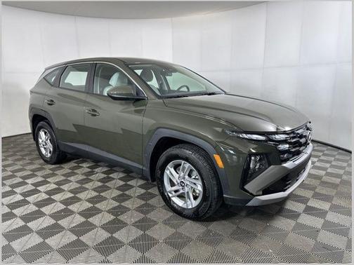2025 Hyundai TUCSON SE