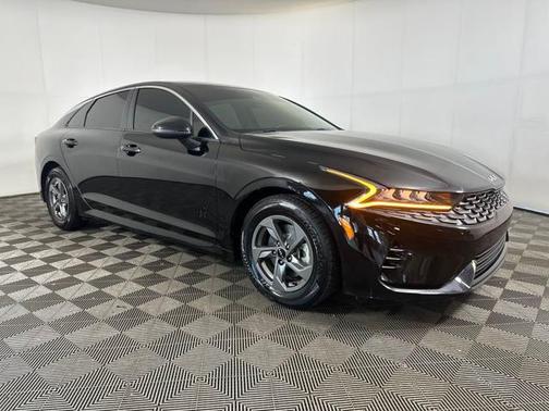 2022 Kia K5 LXS