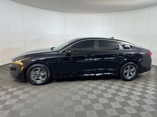 2022 Kia K5 LXS