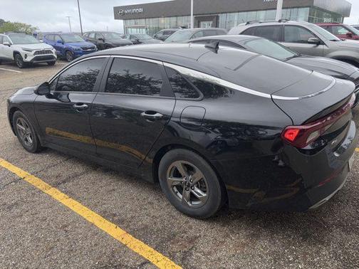 2022 Kia K5 LXS