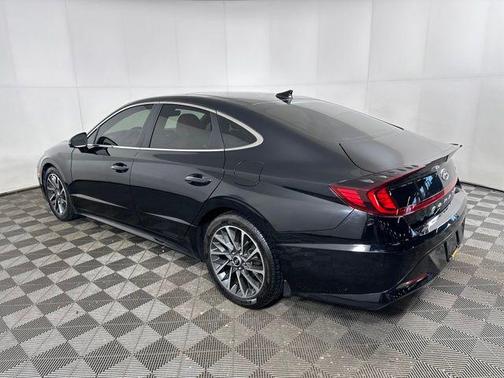 2021 Hyundai SONATA Limited