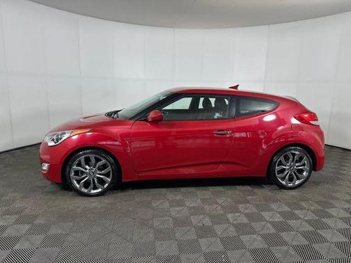 2015 Hyundai Veloster RE:FLEX w/Black