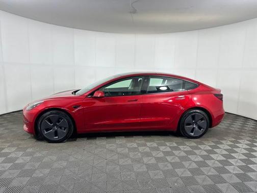 2023 Tesla Model 3 Standard Range