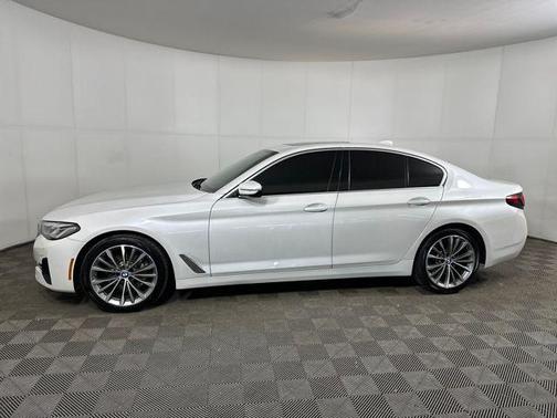2022 BMW 530 i xDrive