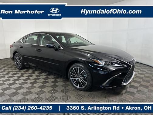 2022 Lexus ES 300h Base