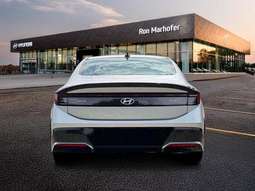 2026 Hyundai SONATA SEL