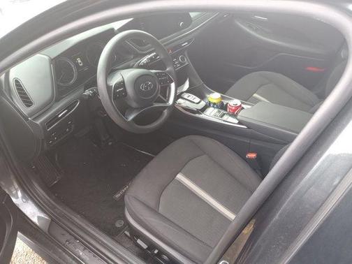 2022 Hyundai SONATA SEL