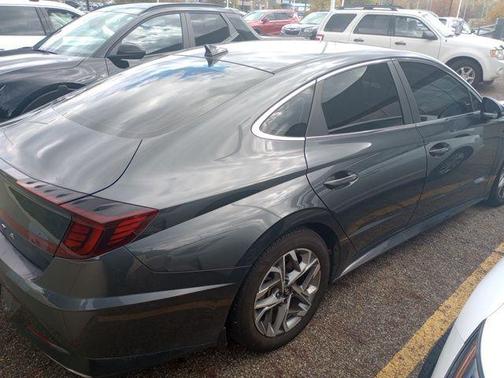 2022 Hyundai SONATA SEL