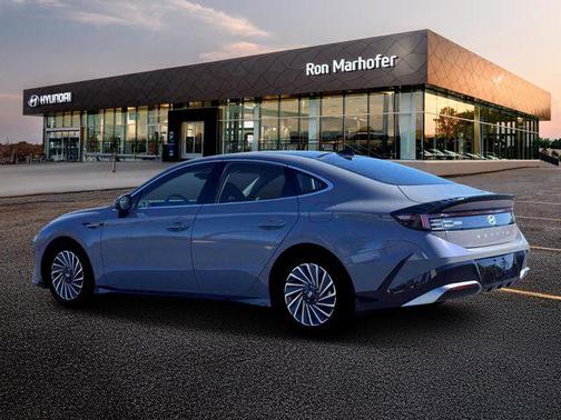 2026 Hyundai SONATA Hybrid SE