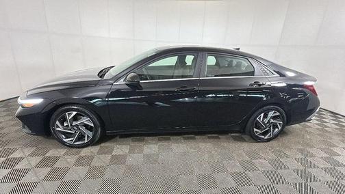 Abyss Black 2024 Hyundai ELANTRA SEL