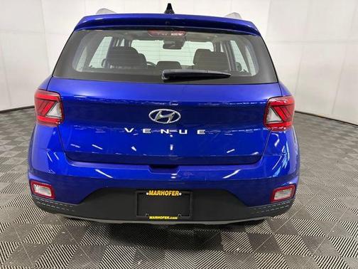 2022 Hyundai VENUE SEL