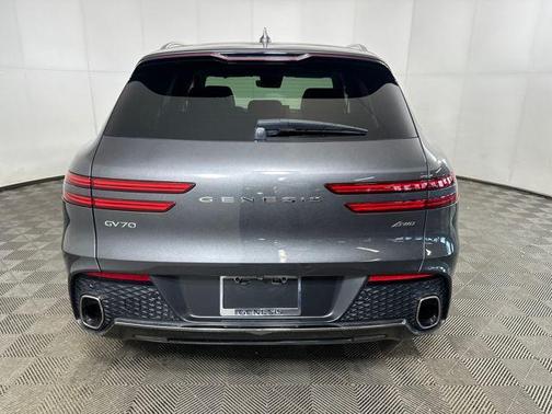 2022 Genesis GV70 2.5T AWD