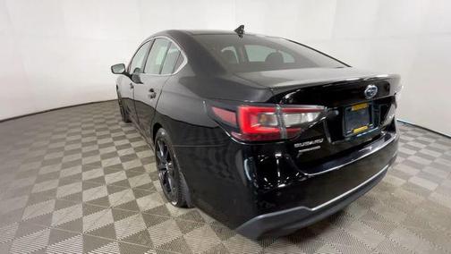 Crystal Black Silica 2022 Subaru Legacy Limited