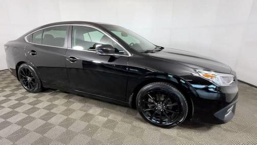 Crystal Black Silica 2022 Subaru Legacy Limited