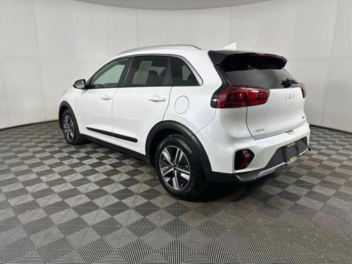 2022 Kia Niro LXS
