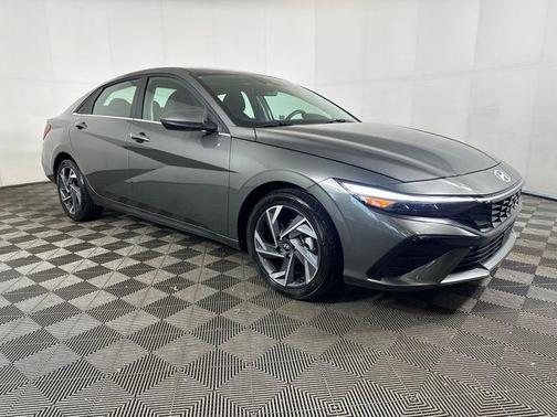 2025 Hyundai ELANTRA SEL