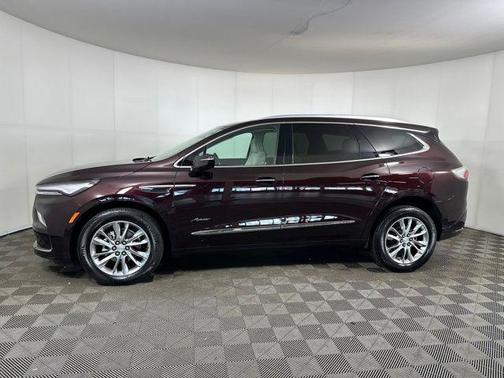 2022 Buick Enclave AWD Avenir