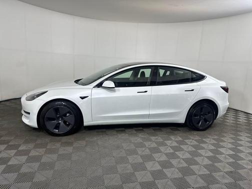 2023 Tesla Model 3 Standard Range