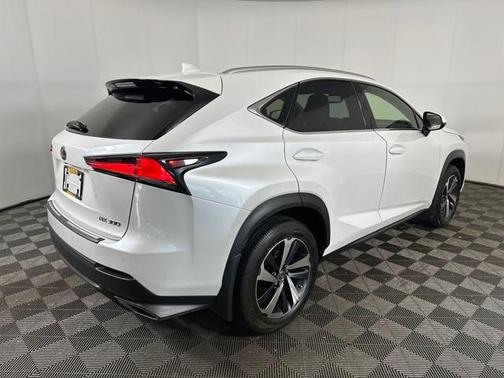2021 Lexus NX 300 Luxury