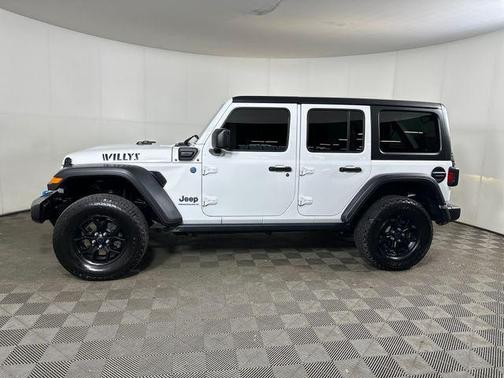 Bright White Clearcoat 2024 Jeep Wrangler 4xe Willys