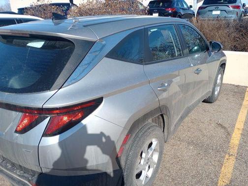 2023 Hyundai TUCSON SE