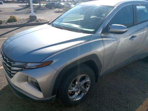 2023 Hyundai TUCSON SE