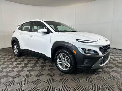 2023 Hyundai KONA SE