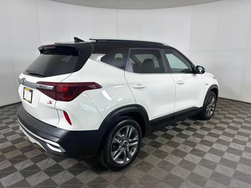 2021 Kia Seltos S