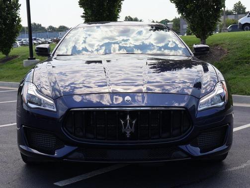 2022 Maserati Quattroporte Modena Q4