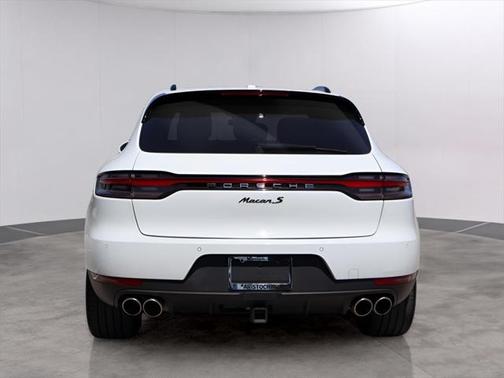 2021 Porsche Macan Base