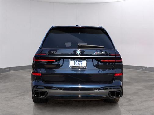 2023 BMW X7 M60i