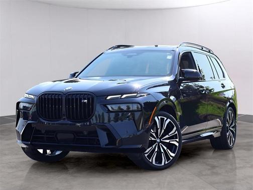 2023 BMW X7 M60i