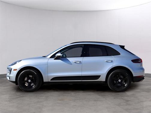 2017 Porsche Macan Base