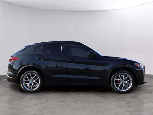 2018 Alfa Romeo Stelvio Ti Sport