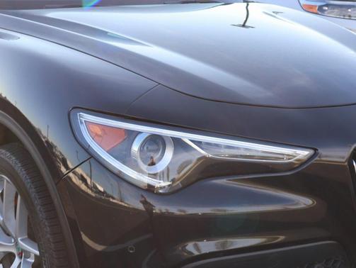 2018 Alfa Romeo Stelvio Ti Sport