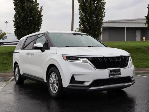 2022 Kia Carnival LXS