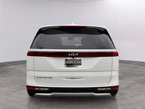 2022 Kia Carnival LXS