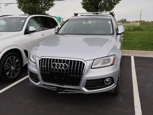 Florett Silver Metallic 2015 Audi Q5 2.0T Premium Plus