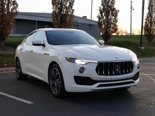 2019 Maserati Levante Base