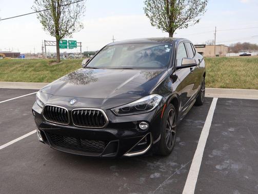 Black Sapphire Metallic 2019 BMW X2 M35i