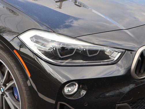 Black Sapphire Metallic 2019 BMW X2 M35i