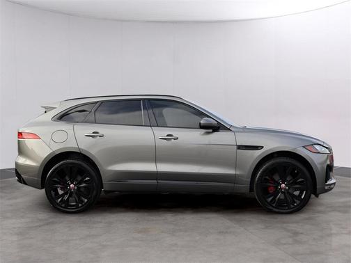 2018 Jaguar F-PACE S