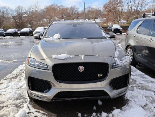 2018 Jaguar F-PACE S